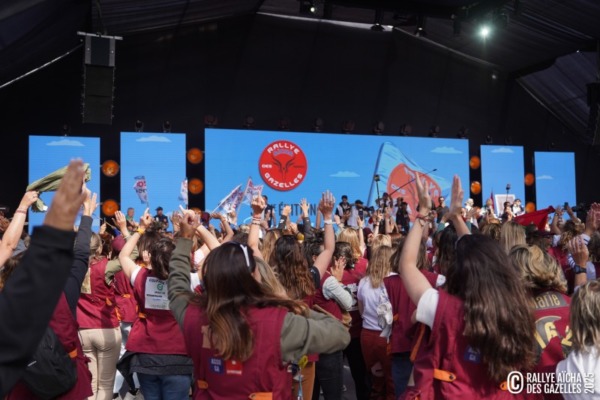 La fête bat son plein pour la remise des prix